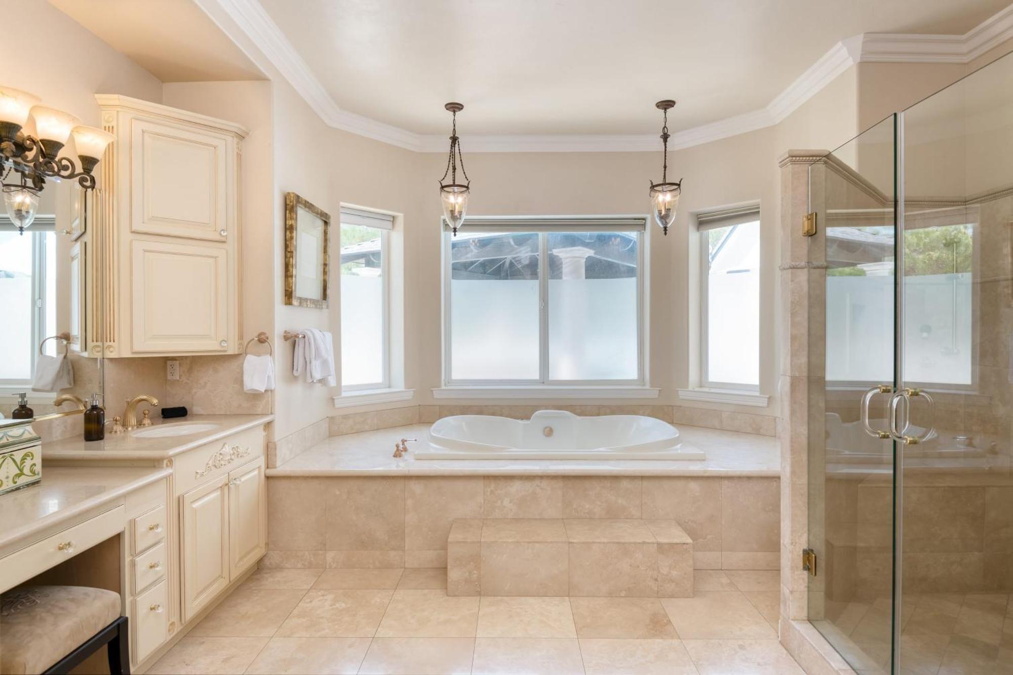 Grand Contento By Avantstay Extraordinary Estate W Pool Hot Tub Movie Room Temecula Ngoại thất bức ảnh