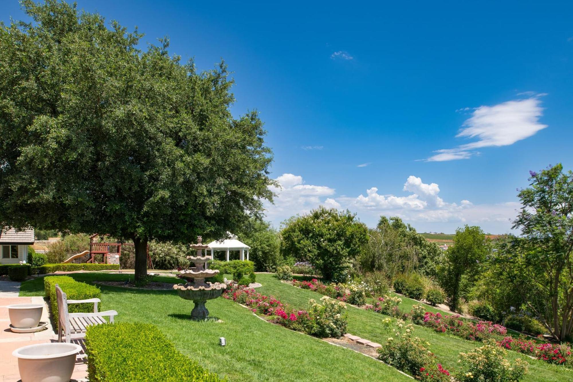 Grand Contento By Avantstay Extraordinary Estate W Pool Hot Tub Movie Room Temecula Ngoại thất bức ảnh